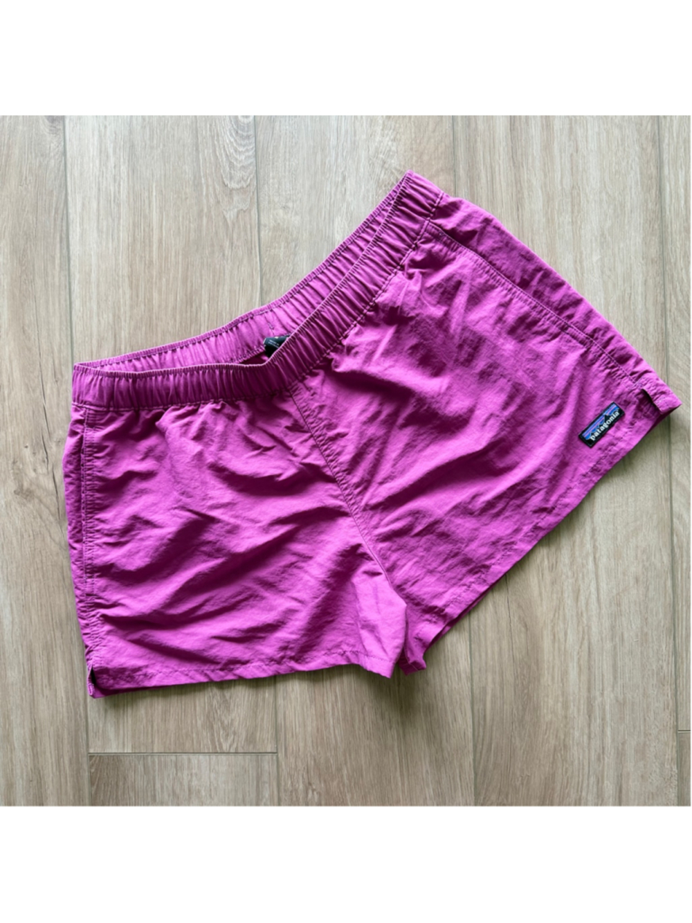 Patagonia Barely Baggies sz M